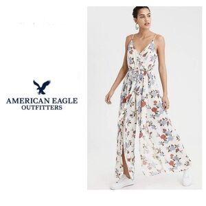 American Eagle floral jumper🌸